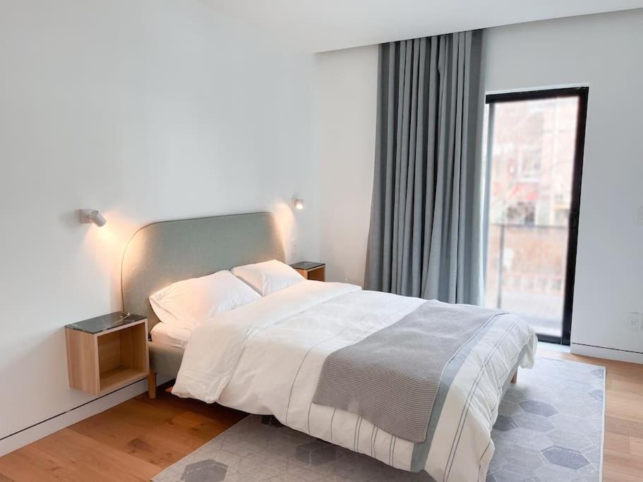 New Ample And Cozy One Bedroom Apt In Brooklyn At Rem-Casa New York Kültér fotó