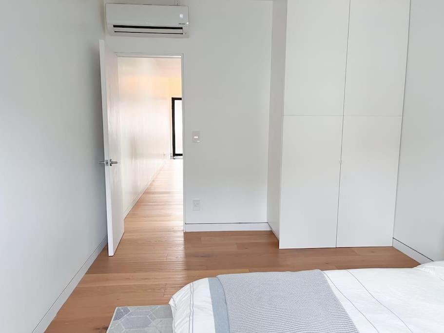New Ample And Cozy One Bedroom Apt In Brooklyn At Rem-Casa New York Kültér fotó