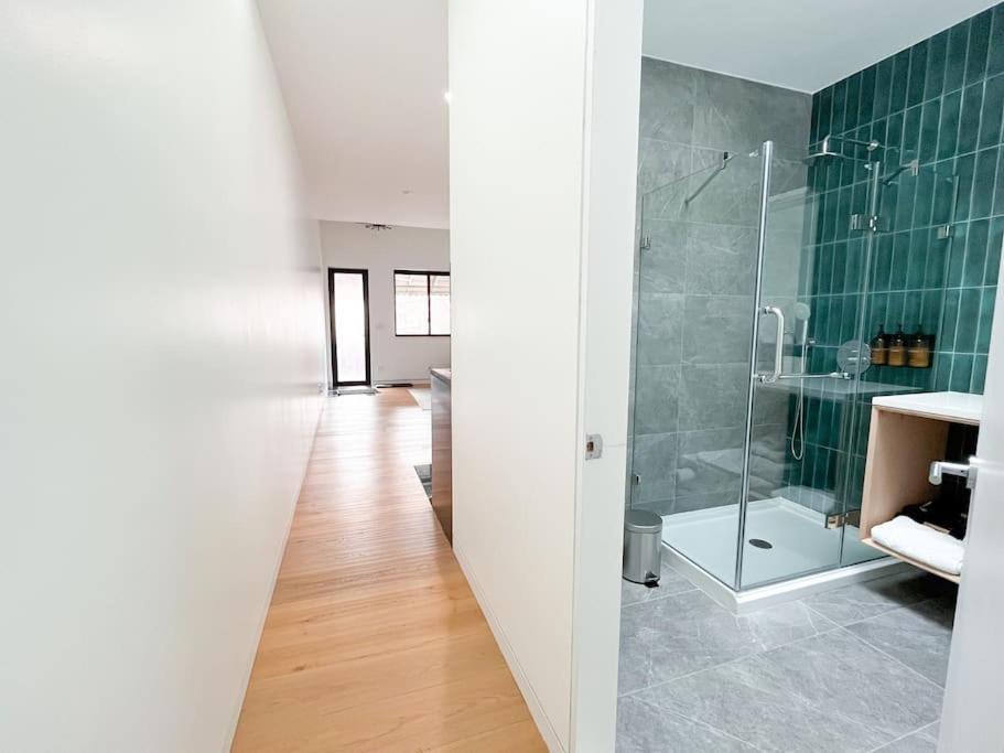 New Ample And Cozy One Bedroom Apt In Brooklyn At Rem-Casa New York Kültér fotó
